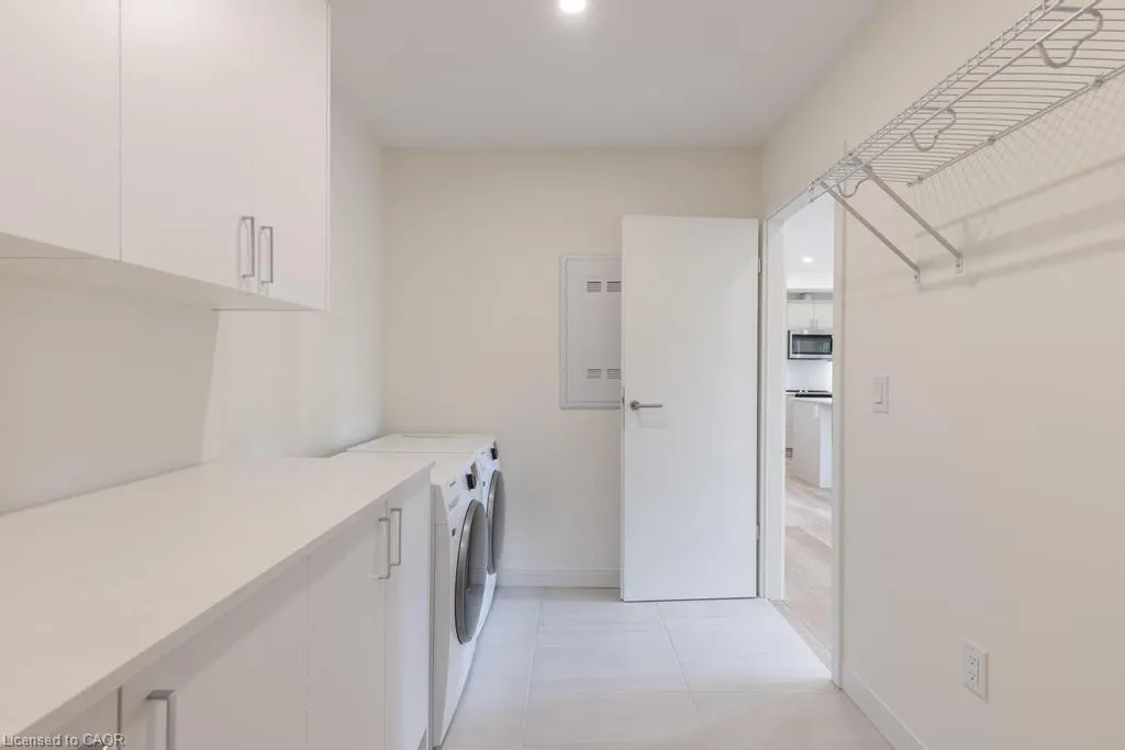 123 Lincoln Street, #209