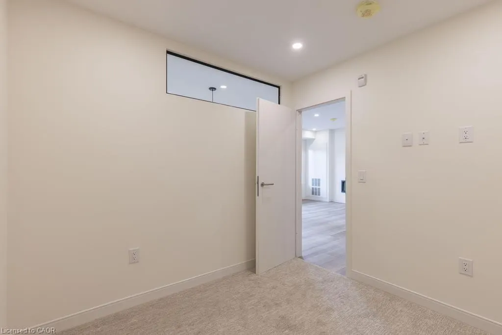 123 Lincoln Street, #209