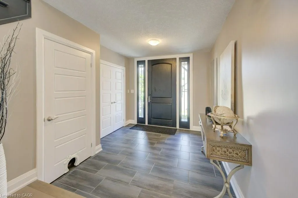 43 Greyhawk Street