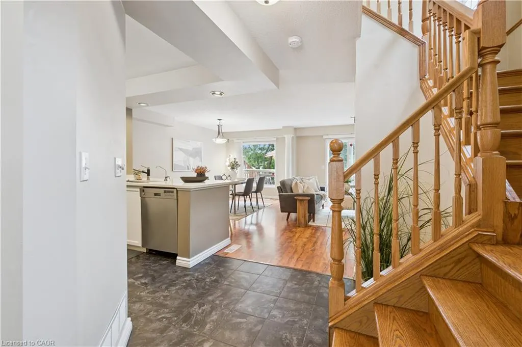 35 Small Court