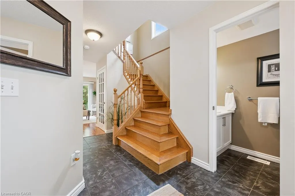 35 Small Court