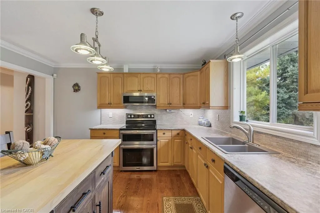 122769 Grey Road 9