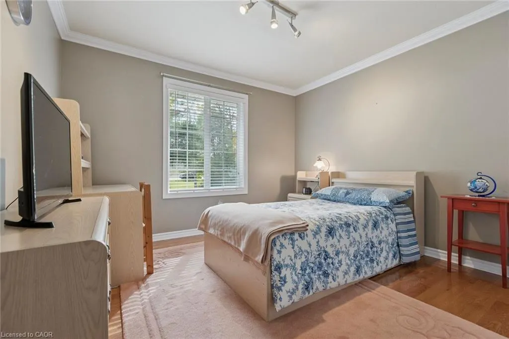122769 Grey Road 9