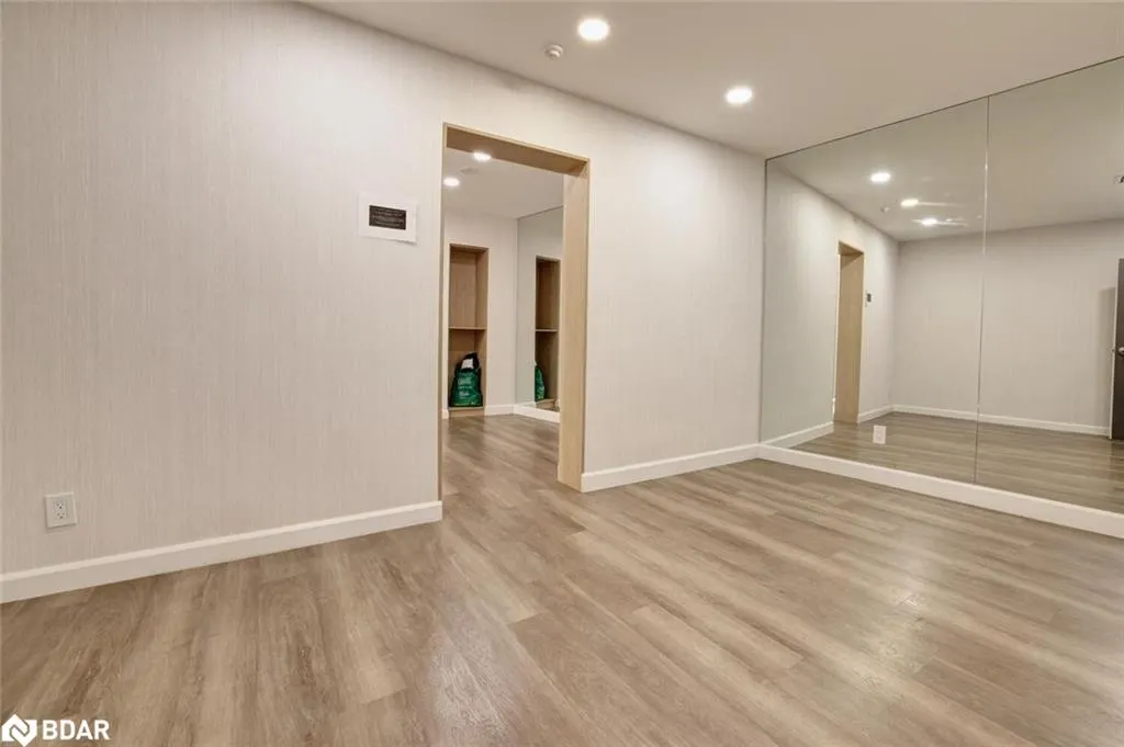 600 Queens Quay W, #633