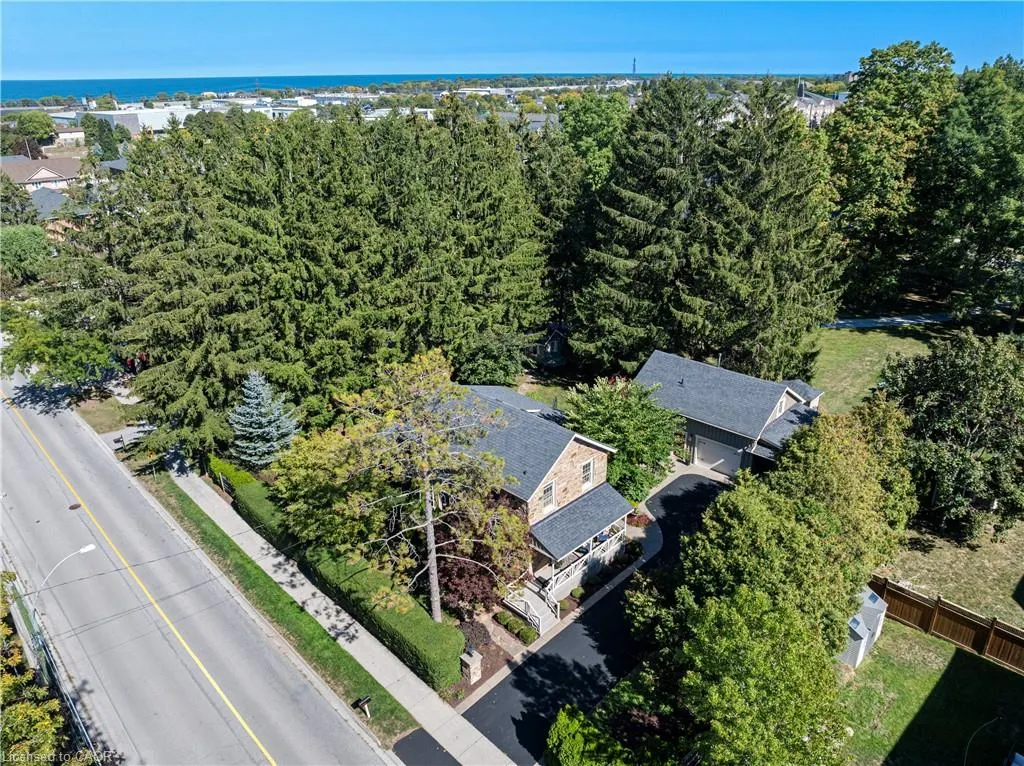 38 Roberts Road