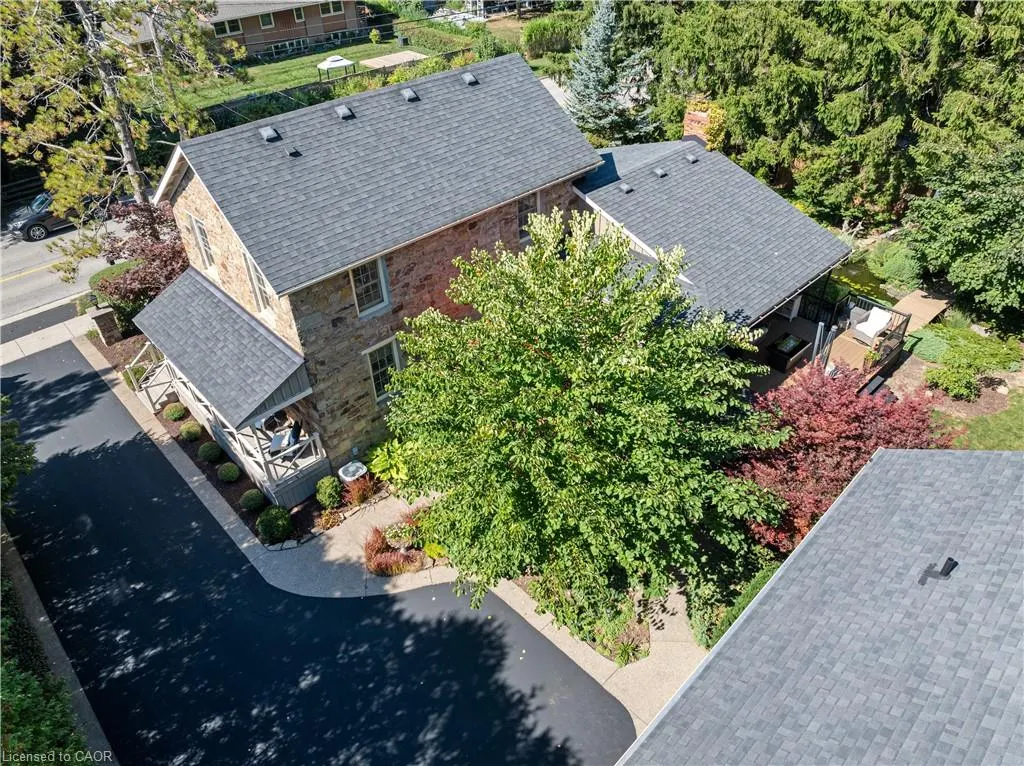 38 Roberts Road