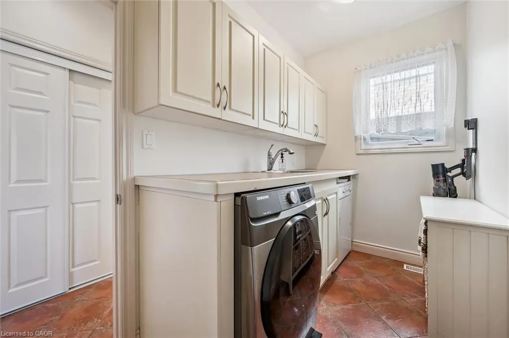 702 Springwater Place