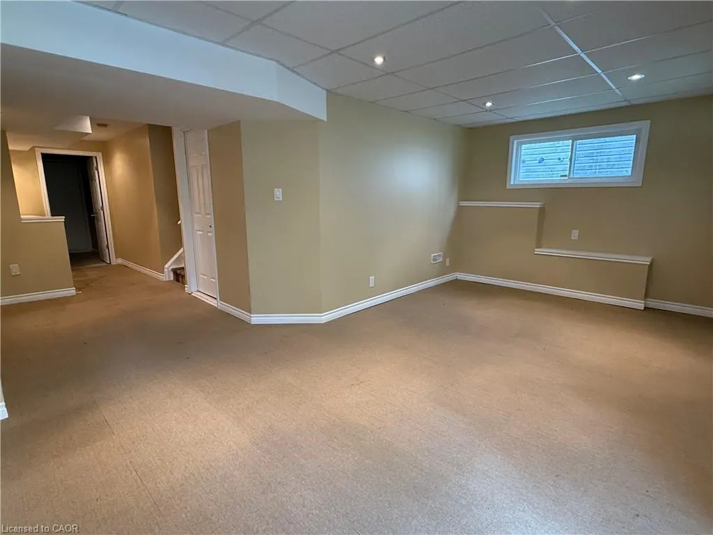 930 Creekside Drive