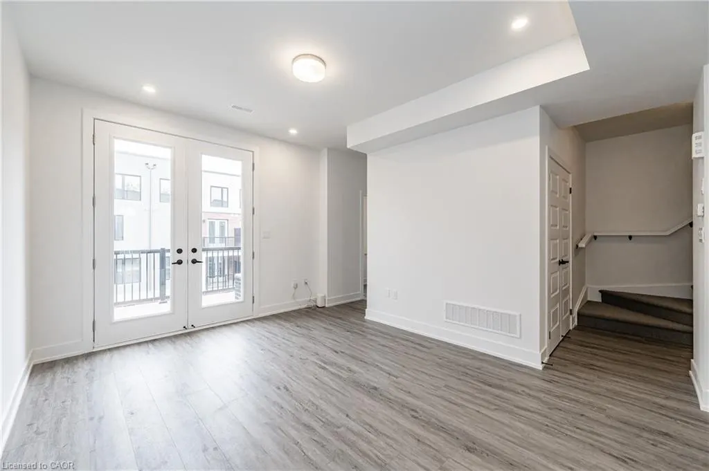 99 Roger Street, #8