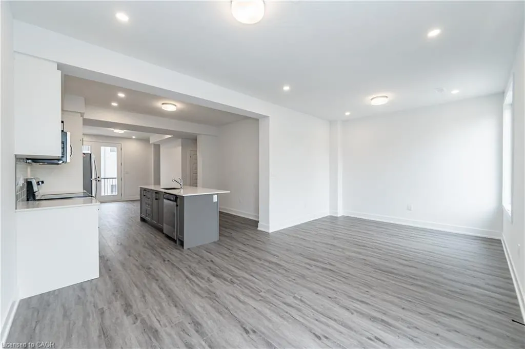 99 Roger Street, #8