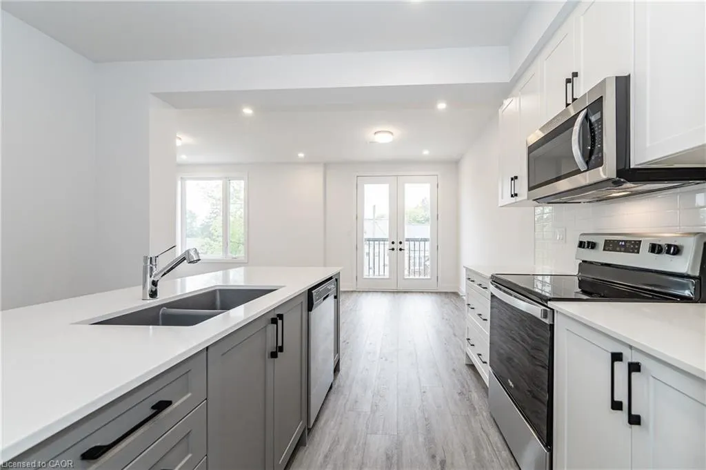 99 Roger Street, #8
