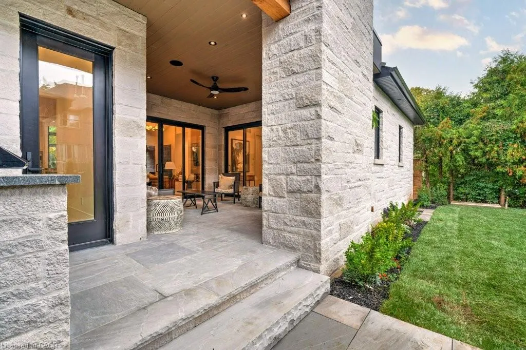 2209 Courtland Drive