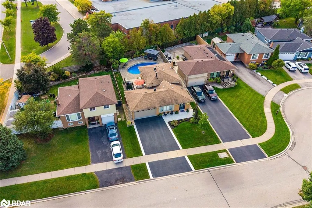 272 Oriole Court