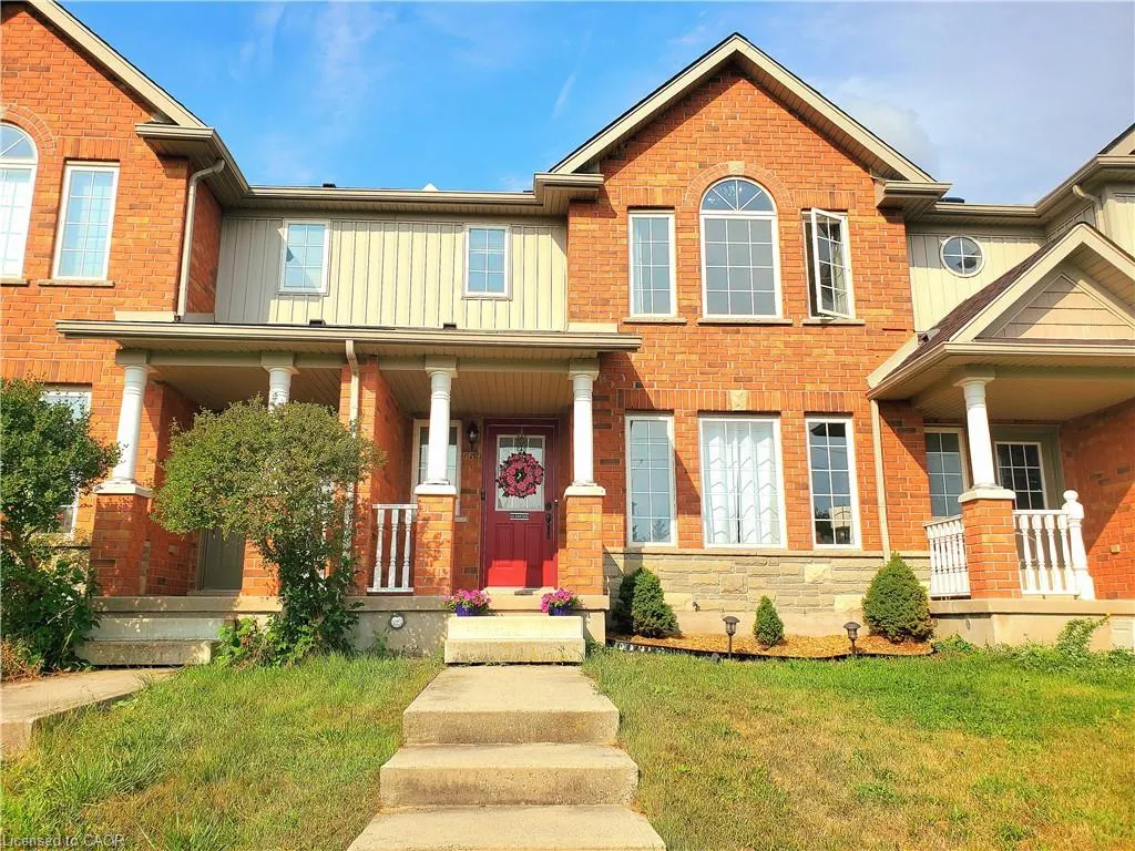 559 Victoria Road N