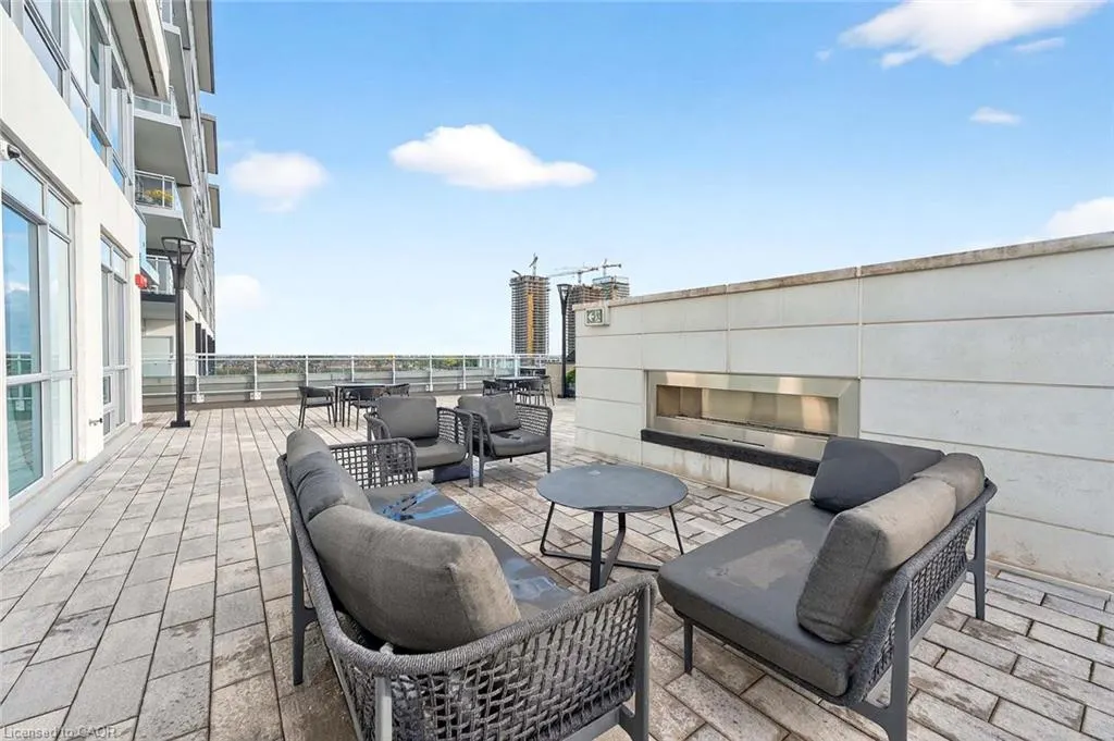 1050 Main Street E, #114