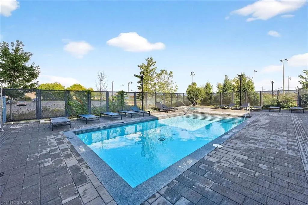 1050 Main Street E, #114