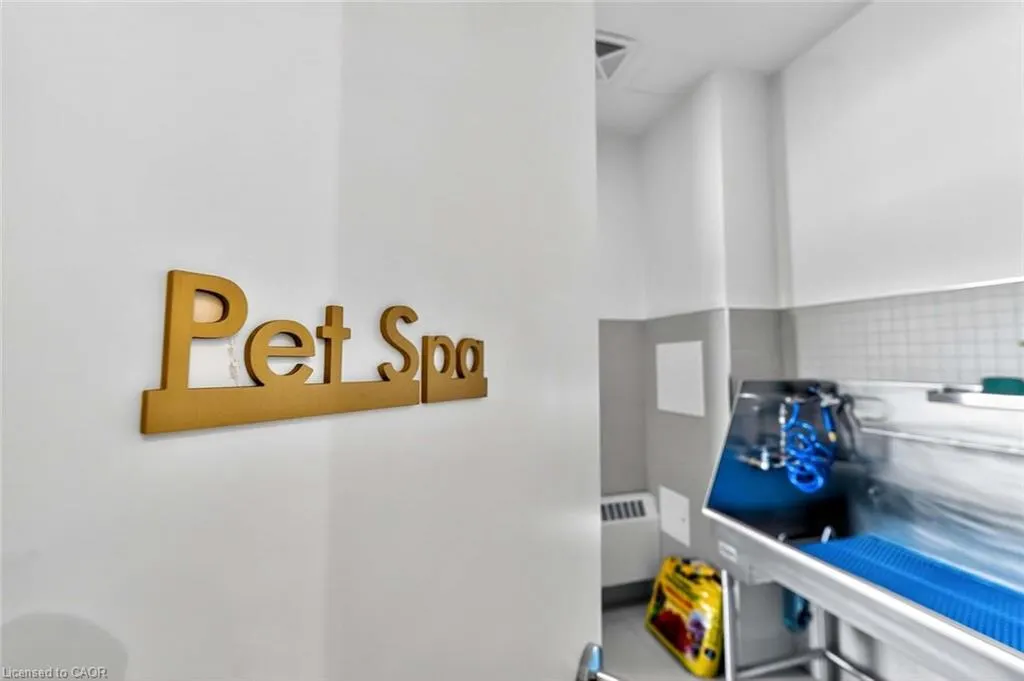 1050 Main Street E, #114