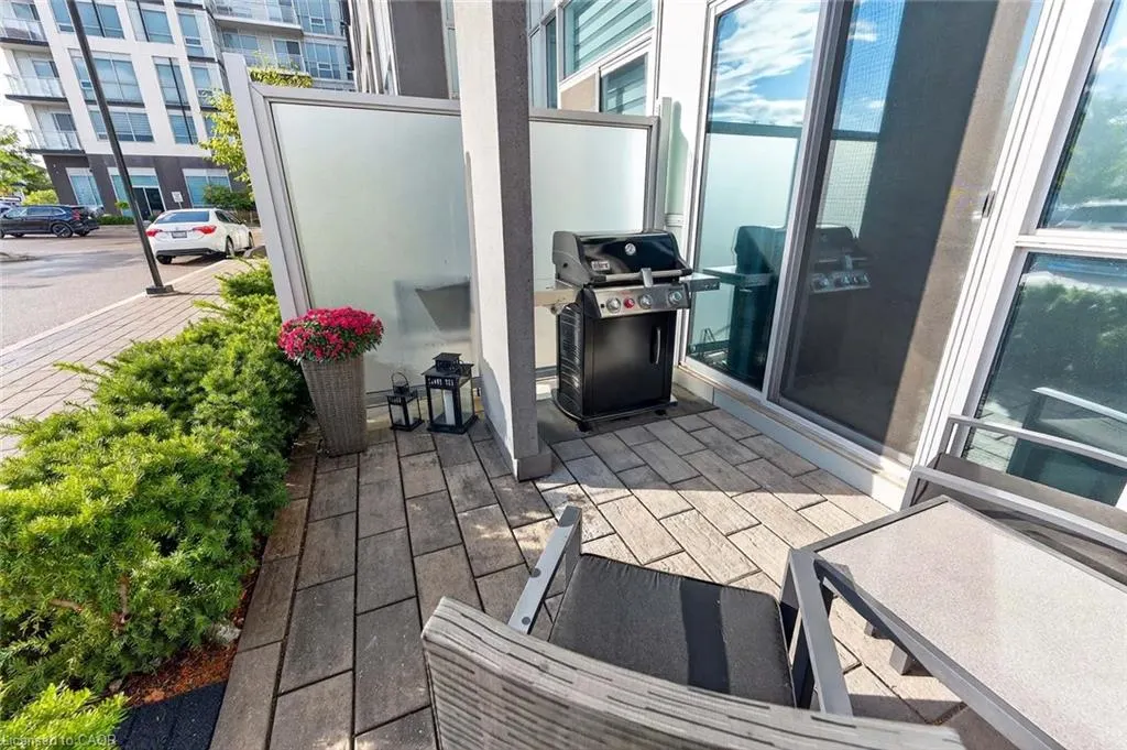 1050 Main Street E, #114