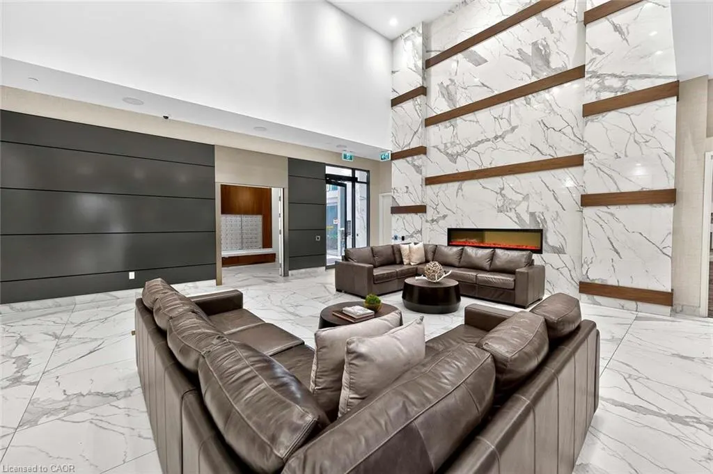 1050 Main Street E, #114
