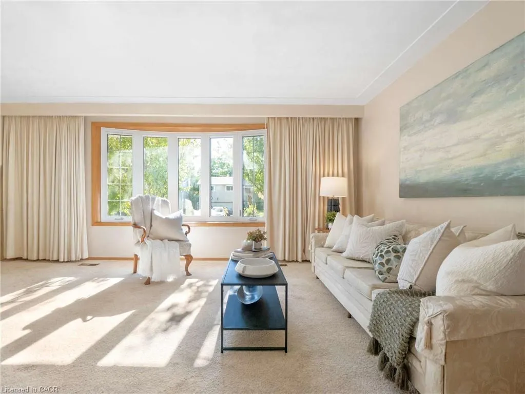 48 Glenbrook Drive