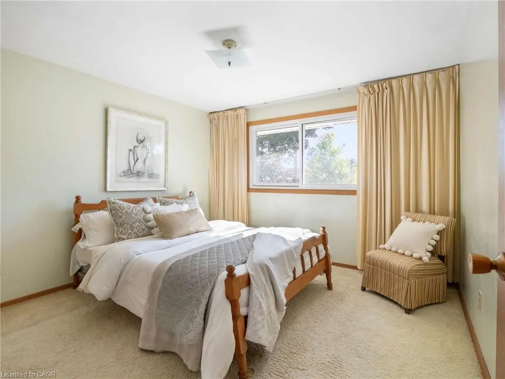 48 Glenbrook Drive