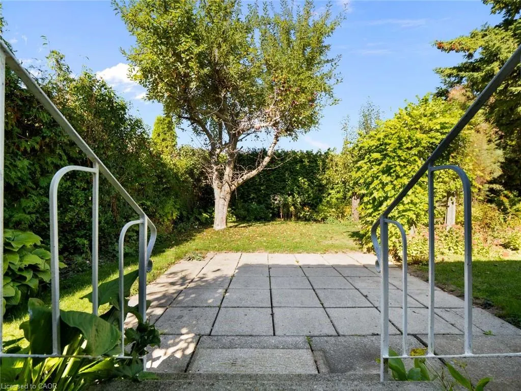 48 Glenbrook Drive