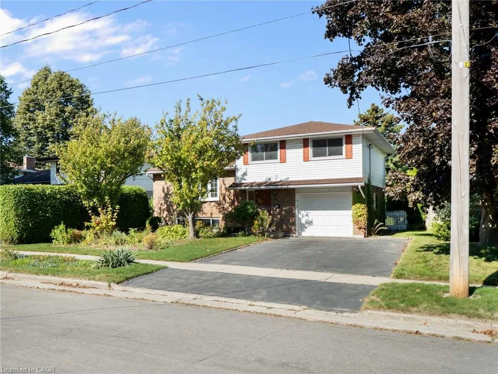 48 Glenbrook Drive