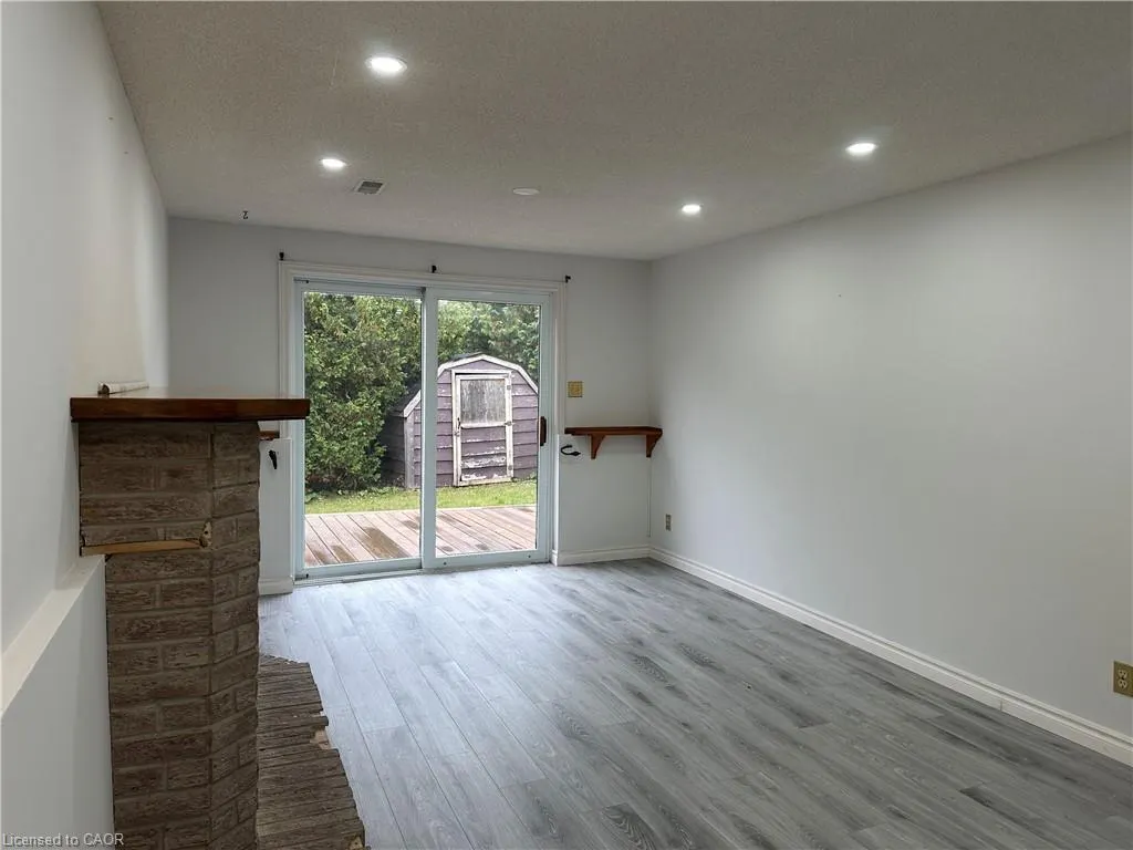 417 Bankside Crescent, #LOWER/MAIN