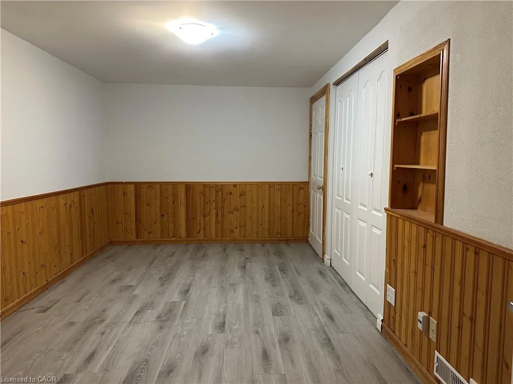 417 Bankside Crescent, #LOWER/MAIN