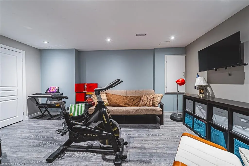19 Liuna Court
