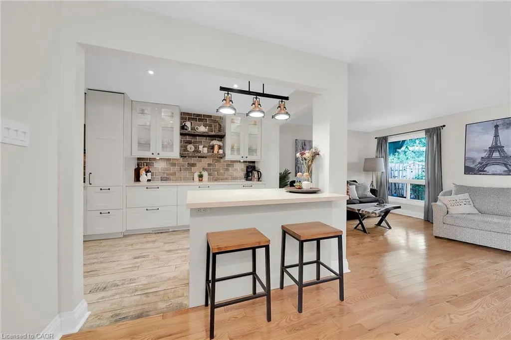 2301 Cavendish Drive, #129