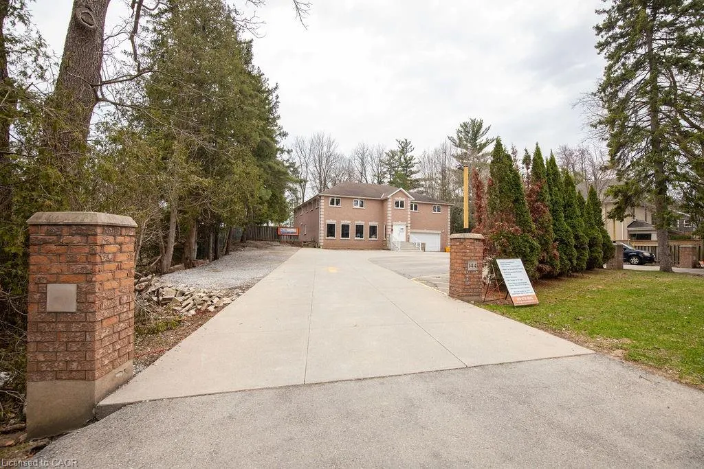 144 Wilson Street E