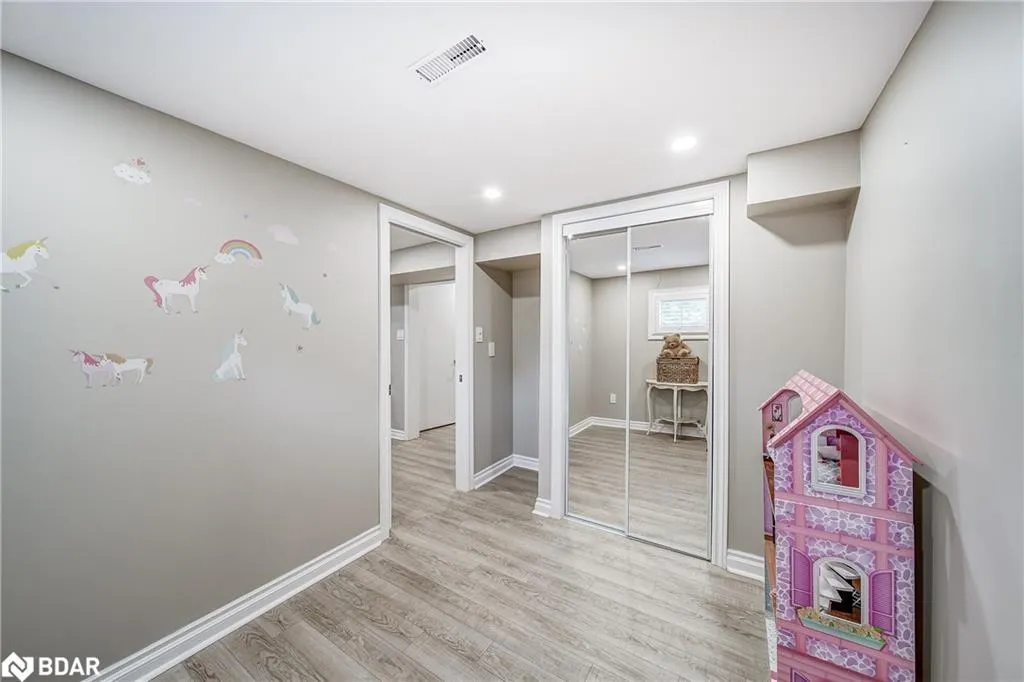 35 Golf Links Drive