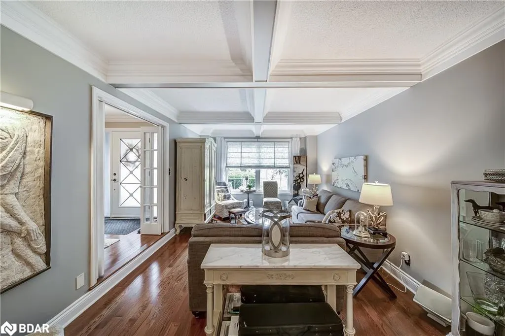 35 Golf Links Drive