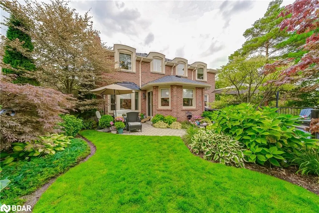 35 Golf Links Drive