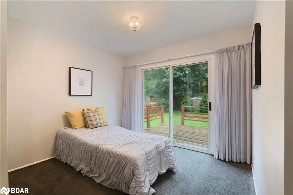 36 Hewson Crescent