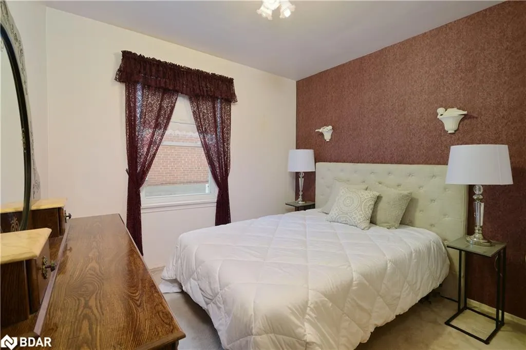 36 Hewson Crescent