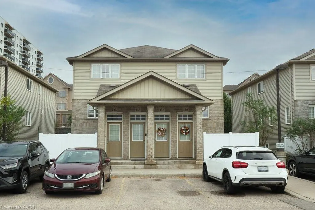 240 Westmeadow Drive, #D13