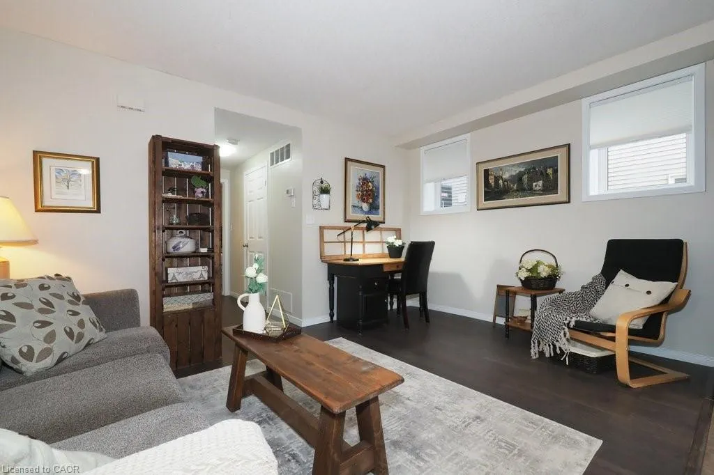 240 Westmeadow Drive, #D13