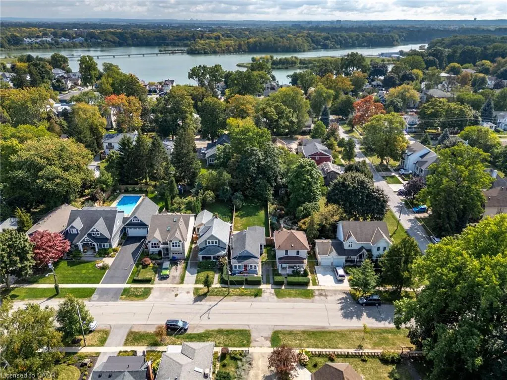 53 Bayview Drive