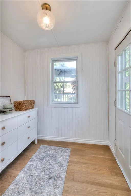 33 Bloomingdale Road N