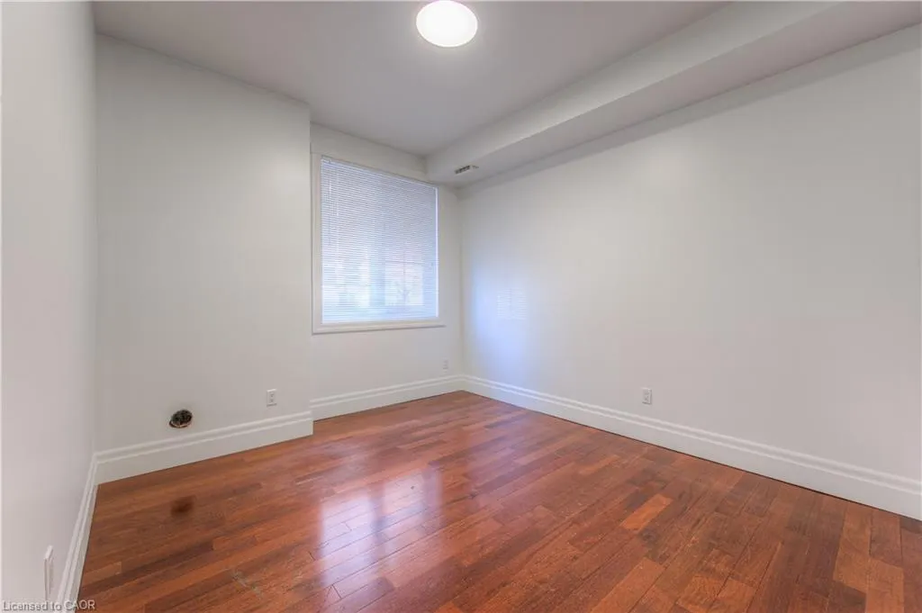 555 King Street E, #109
