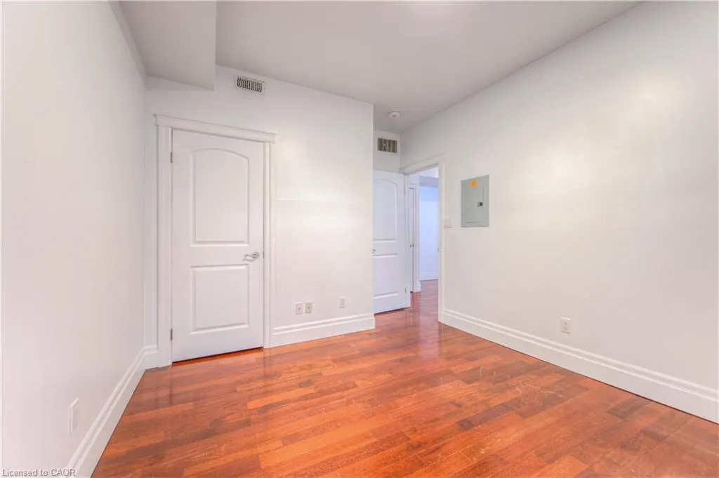 555 King Street E, #109