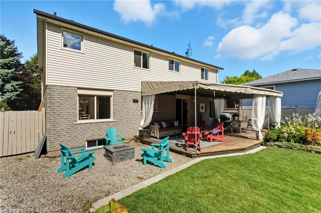 124 Carmine Crescent