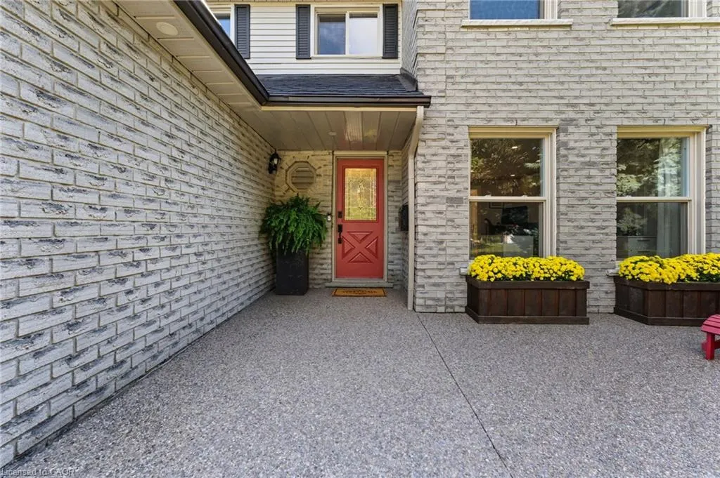 124 Carmine Crescent