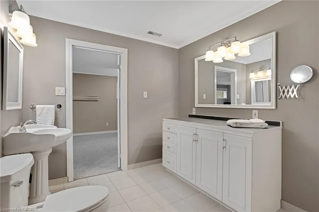 175 Stirling Macgregor Drive