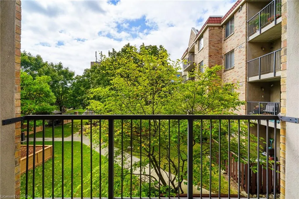 3499 Upper Middle Road, #211
