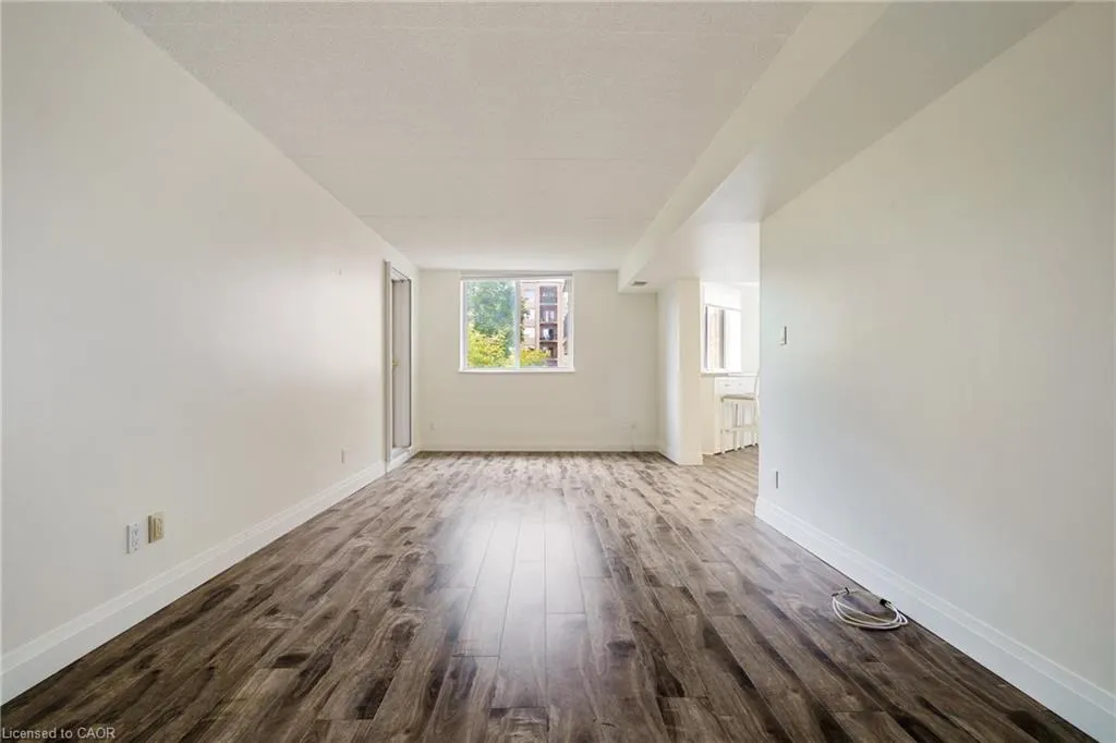 3499 Upper Middle Road, #211