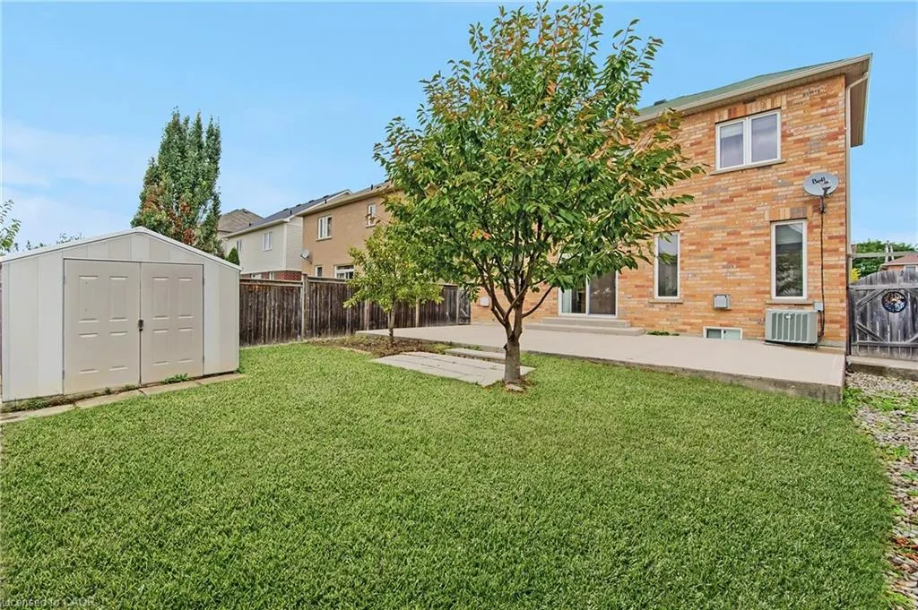 126 Merrilee Crescent