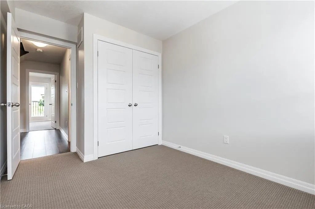 290 Barton Street W, #17
